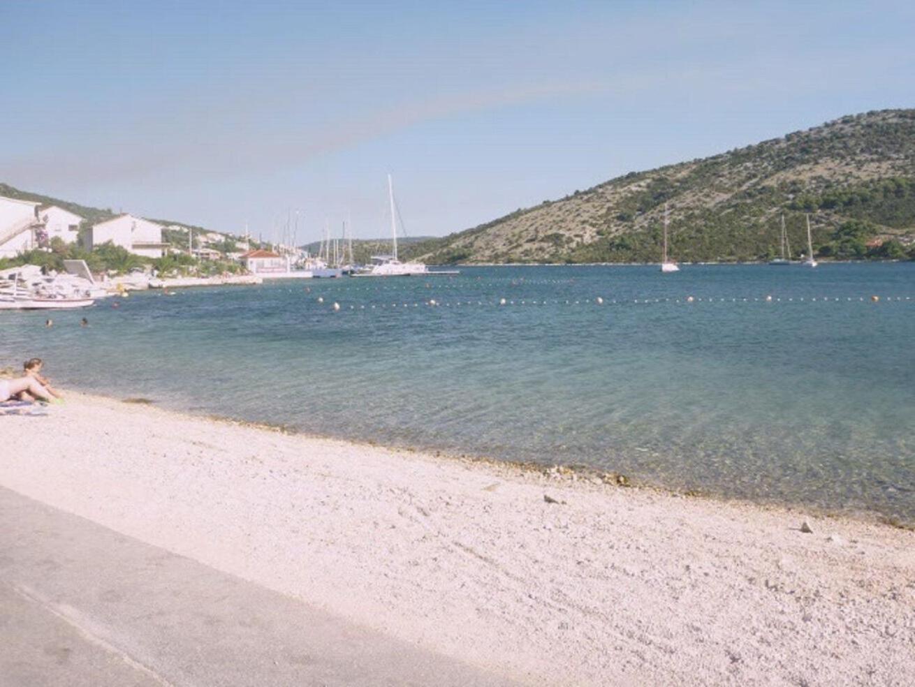 Apartments Paz Vinišće Екстериор снимка